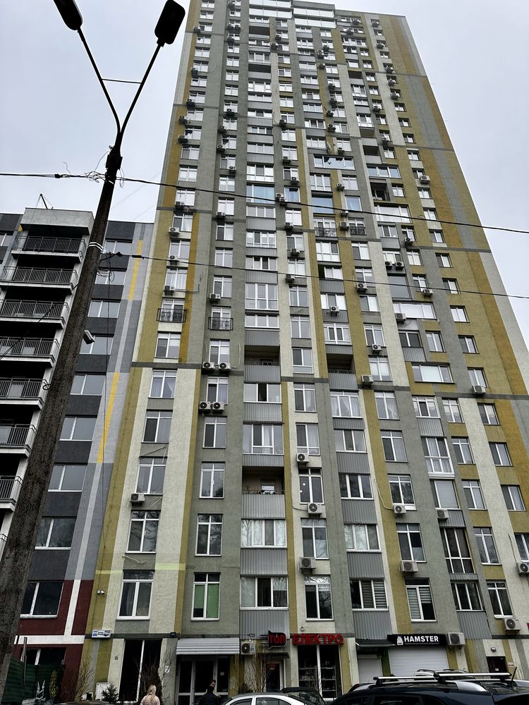 Продам 2 КВАРТИРУ з ремонтом метро Академмістечко за 105000$