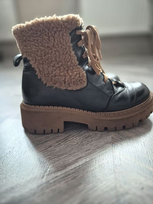 Зимові шкіряні ботінки для дівчинки