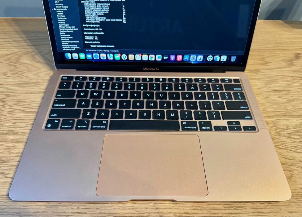 MacBook Air 13 I M1 I 8/256GB I Bat-94% Gold I Świetny stan