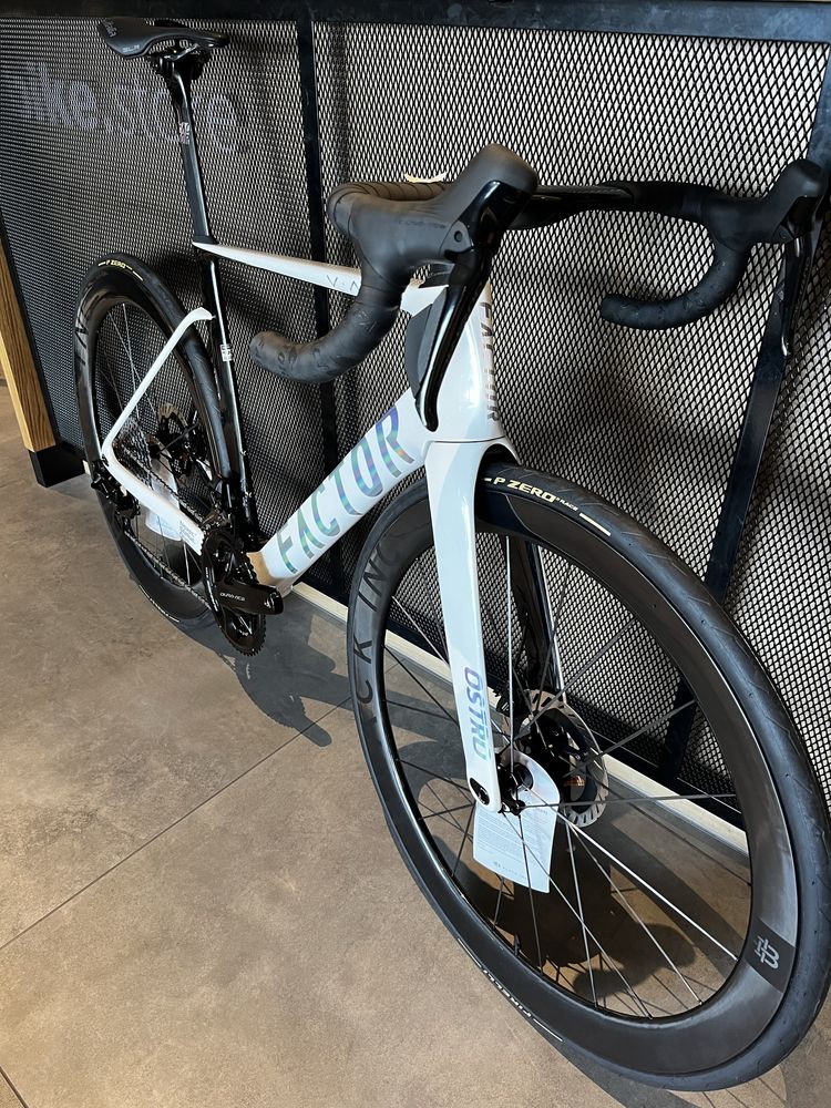 Rower Szosowy FACTOR Ostro Vam Nowy! Leasing!