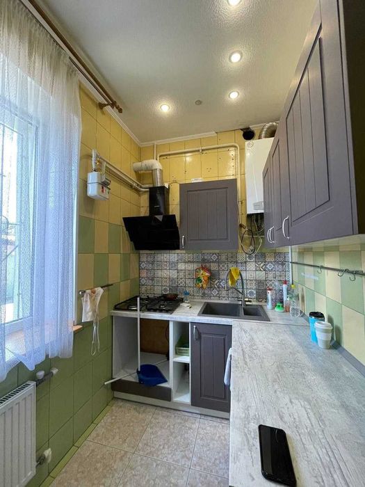 В оренду 2-кімната квартира вул. Покровська ( центр міста )