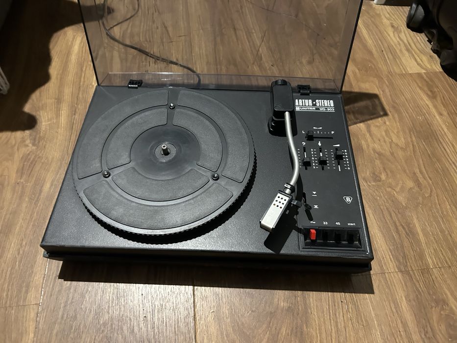 Gramofon z głośnikami x2