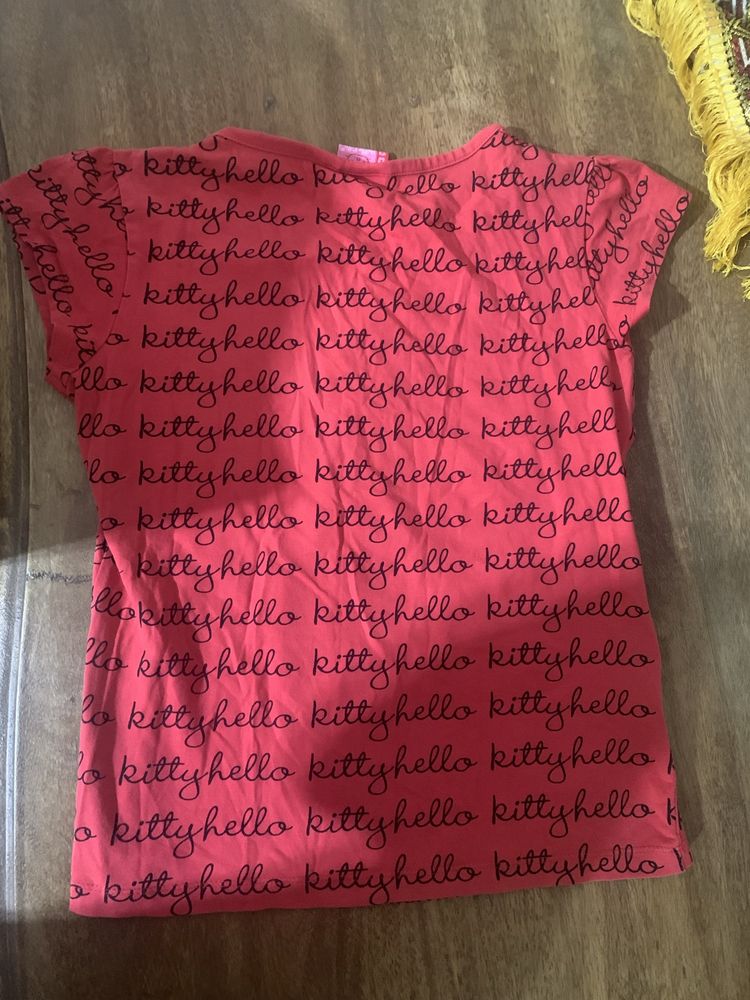 T-shirt “Hello Kitty” 12 anos (152 cm) vermelha
