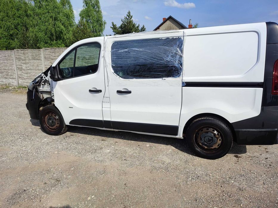 OPEL Vivaro  2015 Rok 1.6 Diesel  Anglik klima