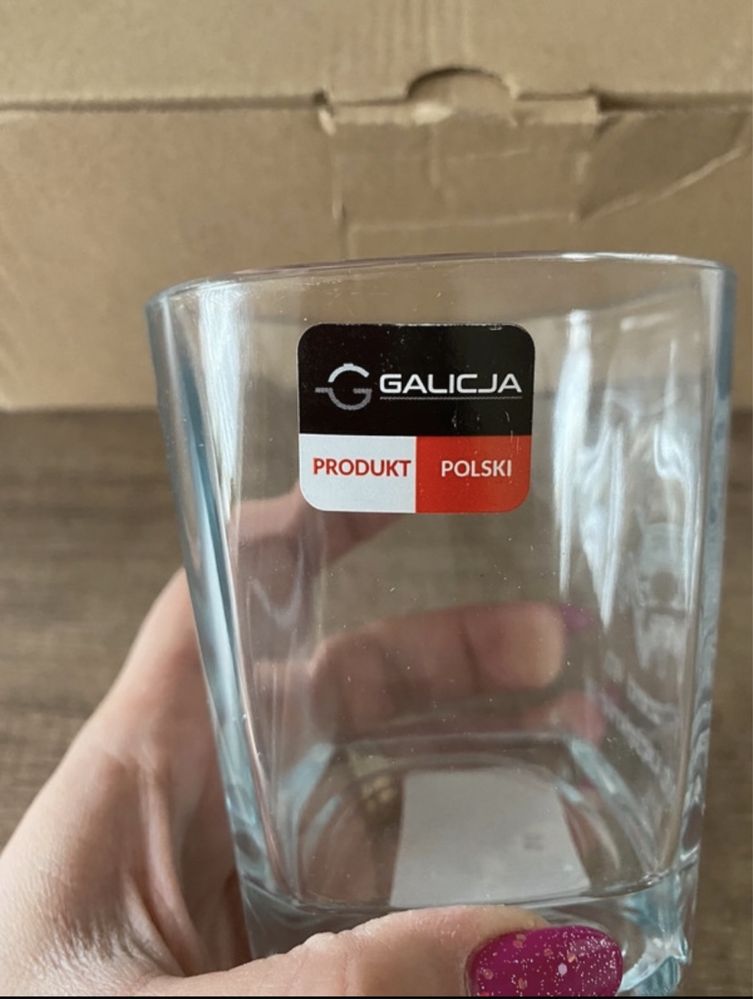 Karafka + 6 szklanek
