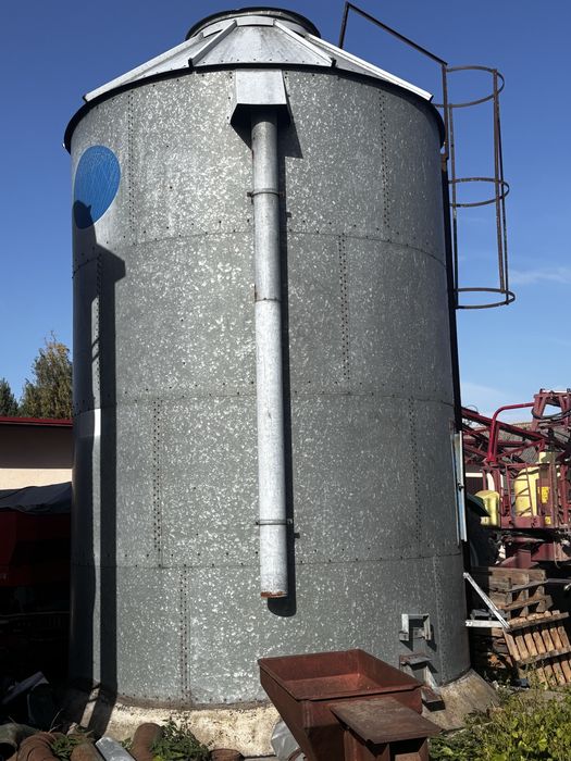 Silos Bin 60 ton 3 sztuki oraz jedna sztuka 30 ton