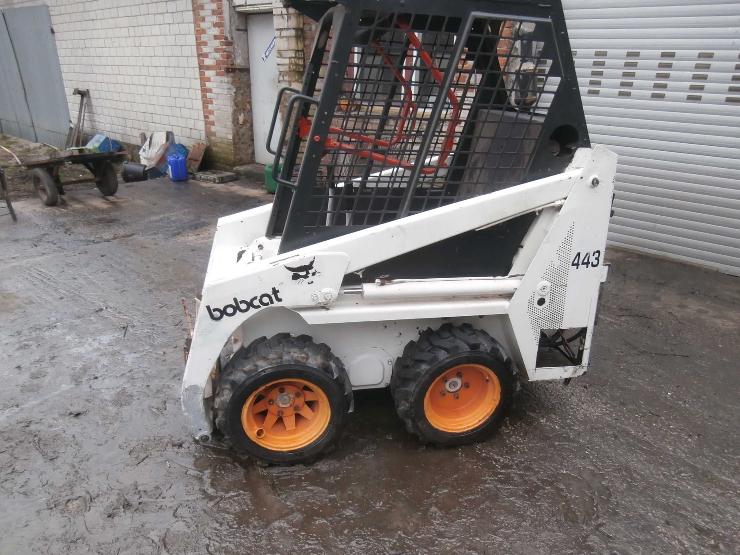 Mini ładowarka bobcat 443