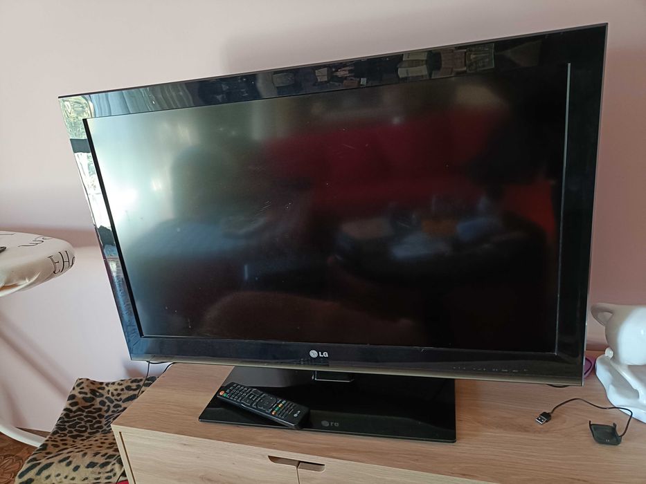Televisor plano LG