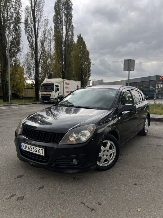 Некрашеный Opel Astra H 1,6 г/бенз