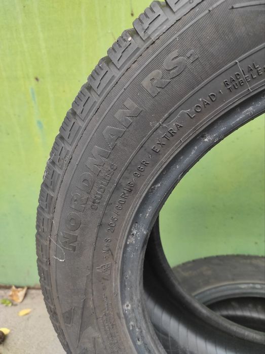 Продам зимові шини Nokian Nordman RS2 205/60 R16 96R XL (4 шт)