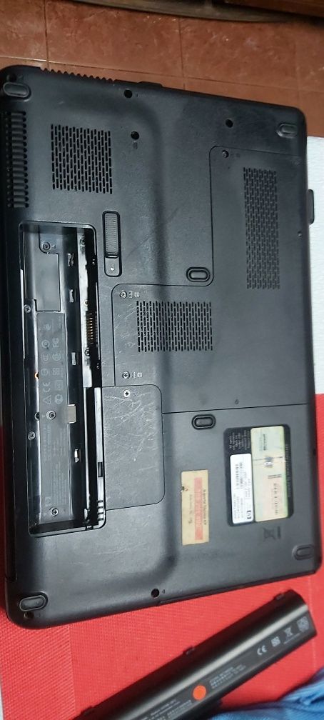 Computador Compac HP CQ200E