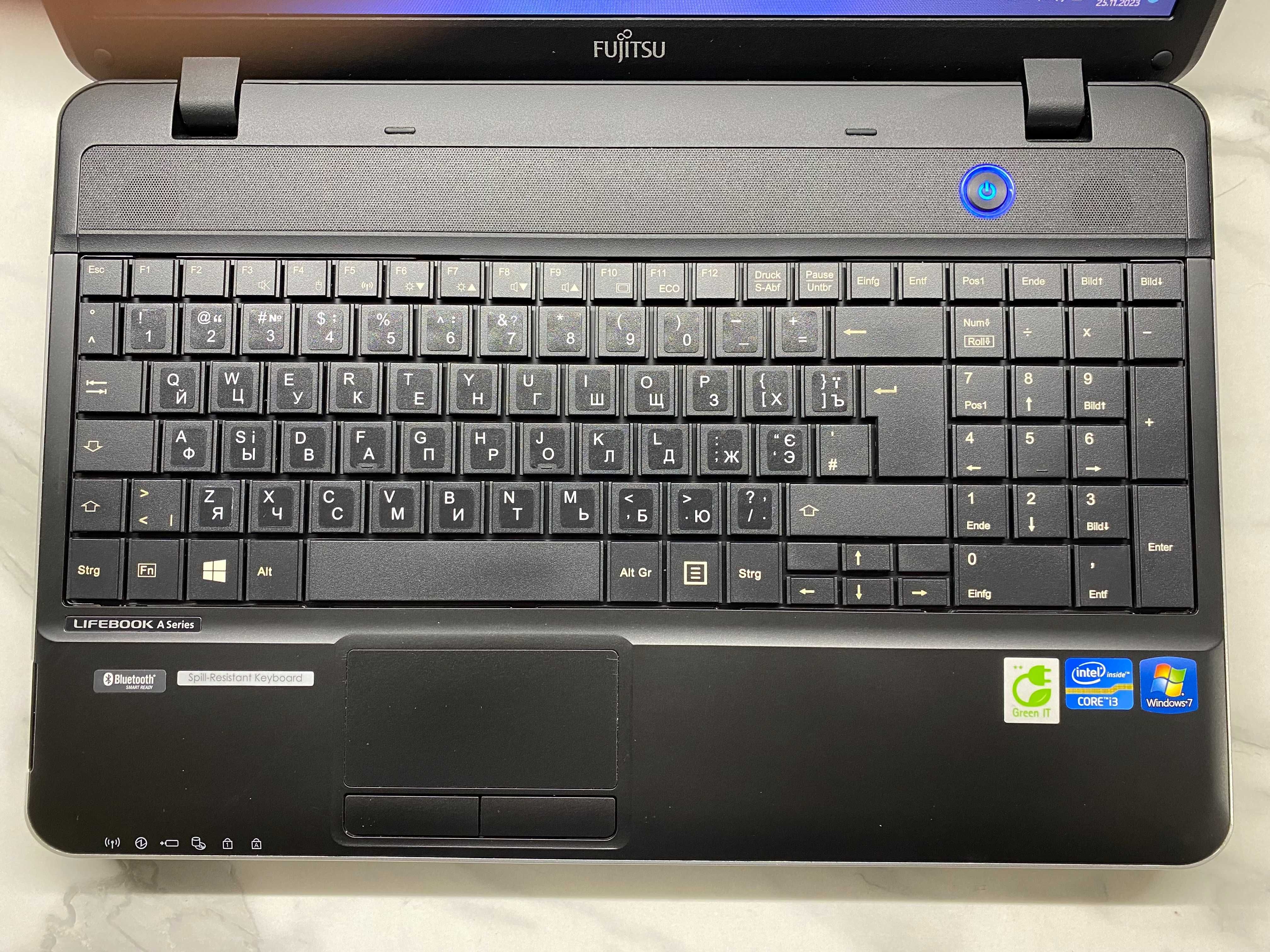 Fujitsu LifeBook A512 Core i5-3210M/8Гб ОЗУ/500Гб HDD/15.6"HD Нова АКБ