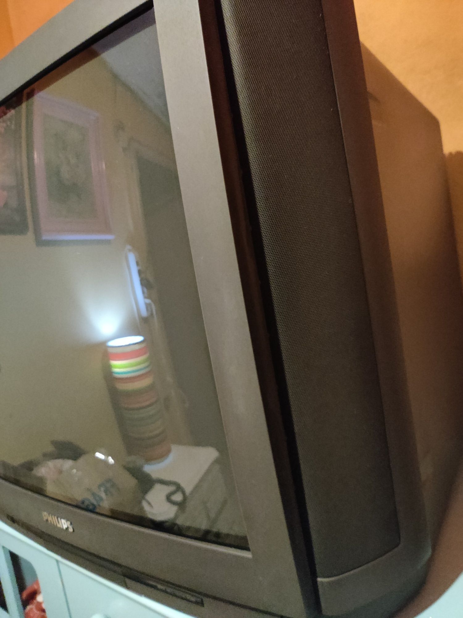 TV Philips. Nova
