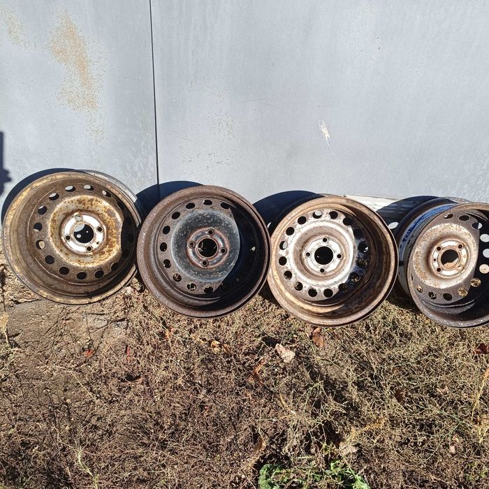 Диски стальные 4X100  5,5xR14  стояли на Renault Kangoo 1