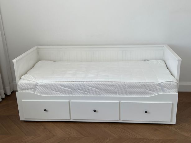 Łóżko Hemnes - rozkładane - prawie nowe. GRATIS ochraniacz na materac