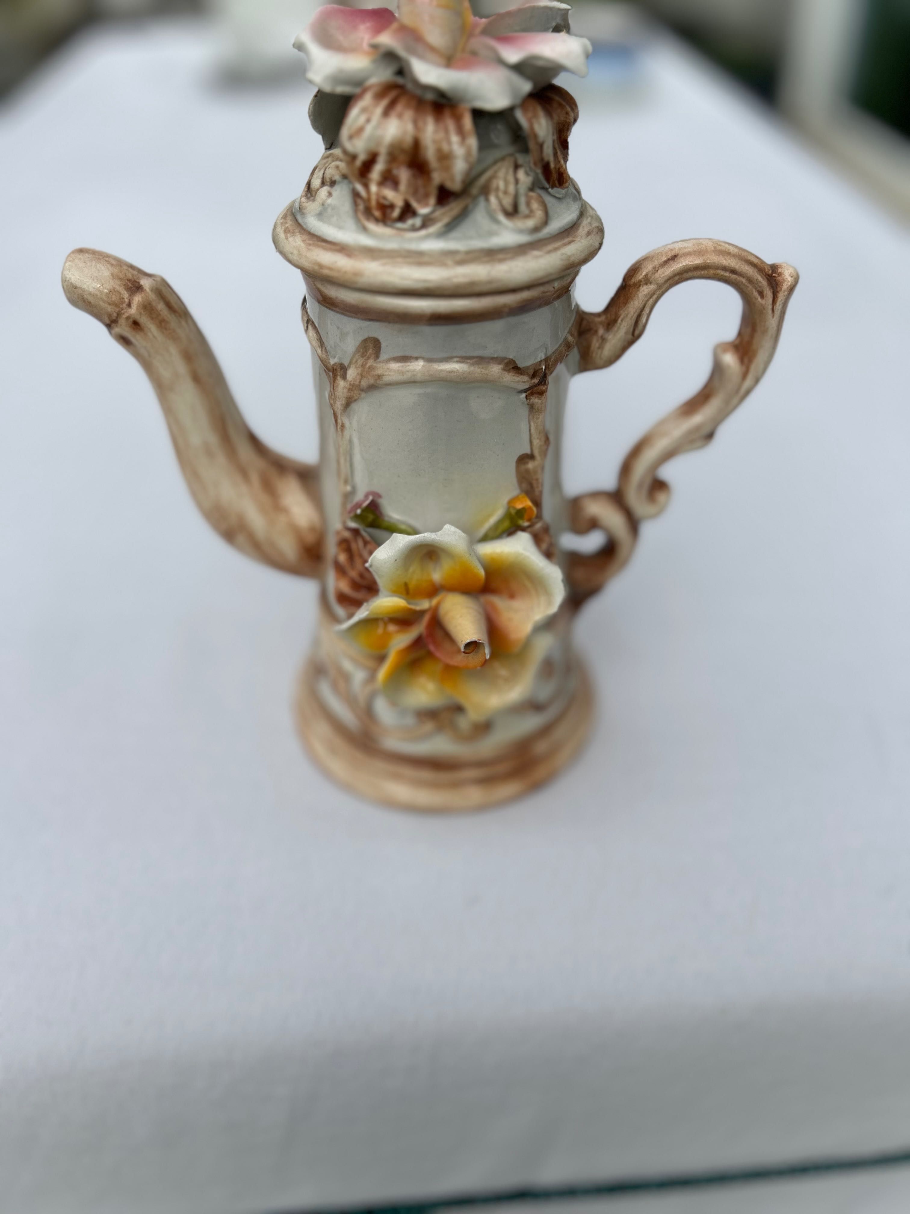 Artigos porcelana Estatuária, Alcobaça e outros