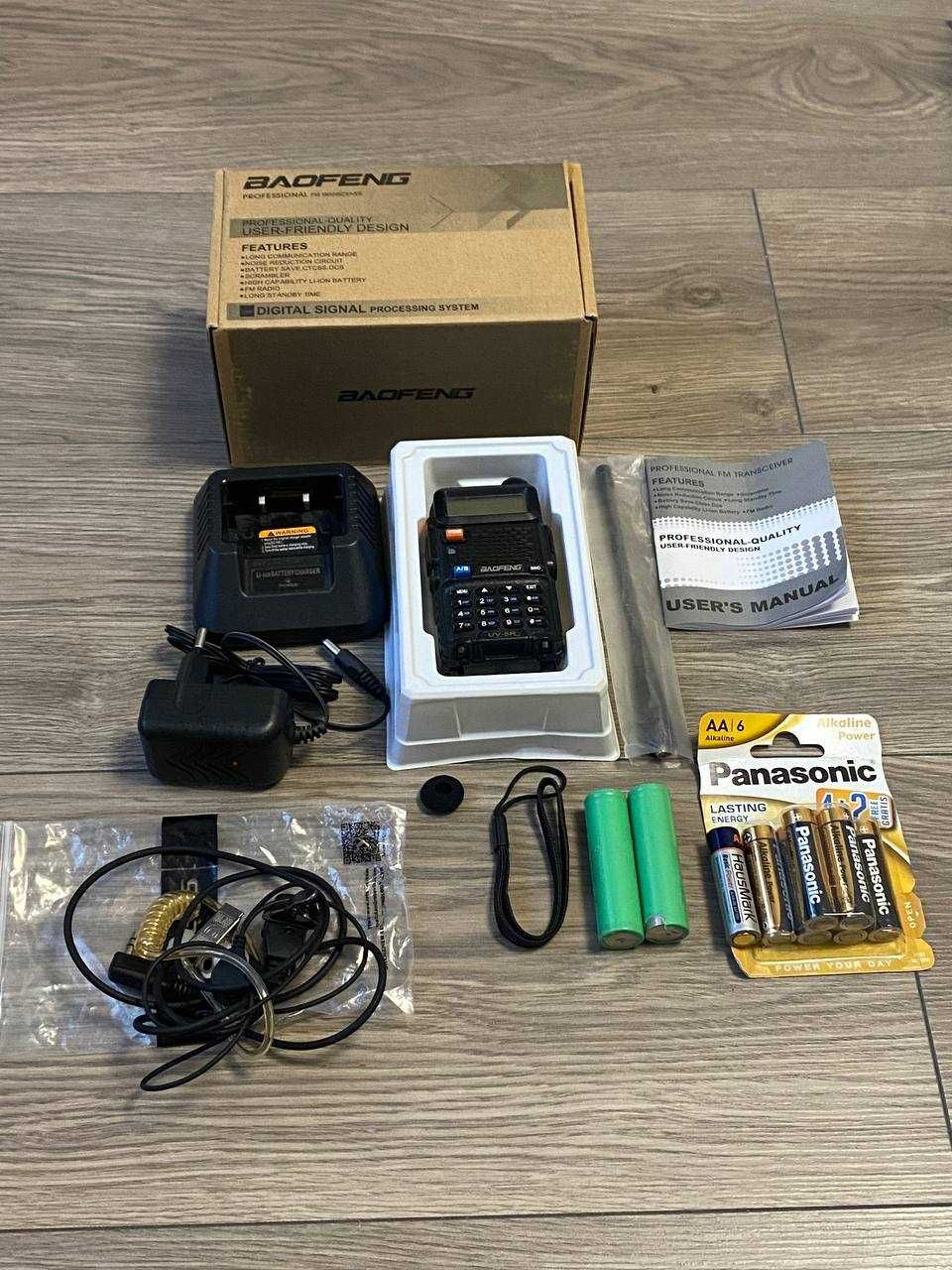 Портативна рація Baofeng UV-5R + високоякісна гарнітура Retevis