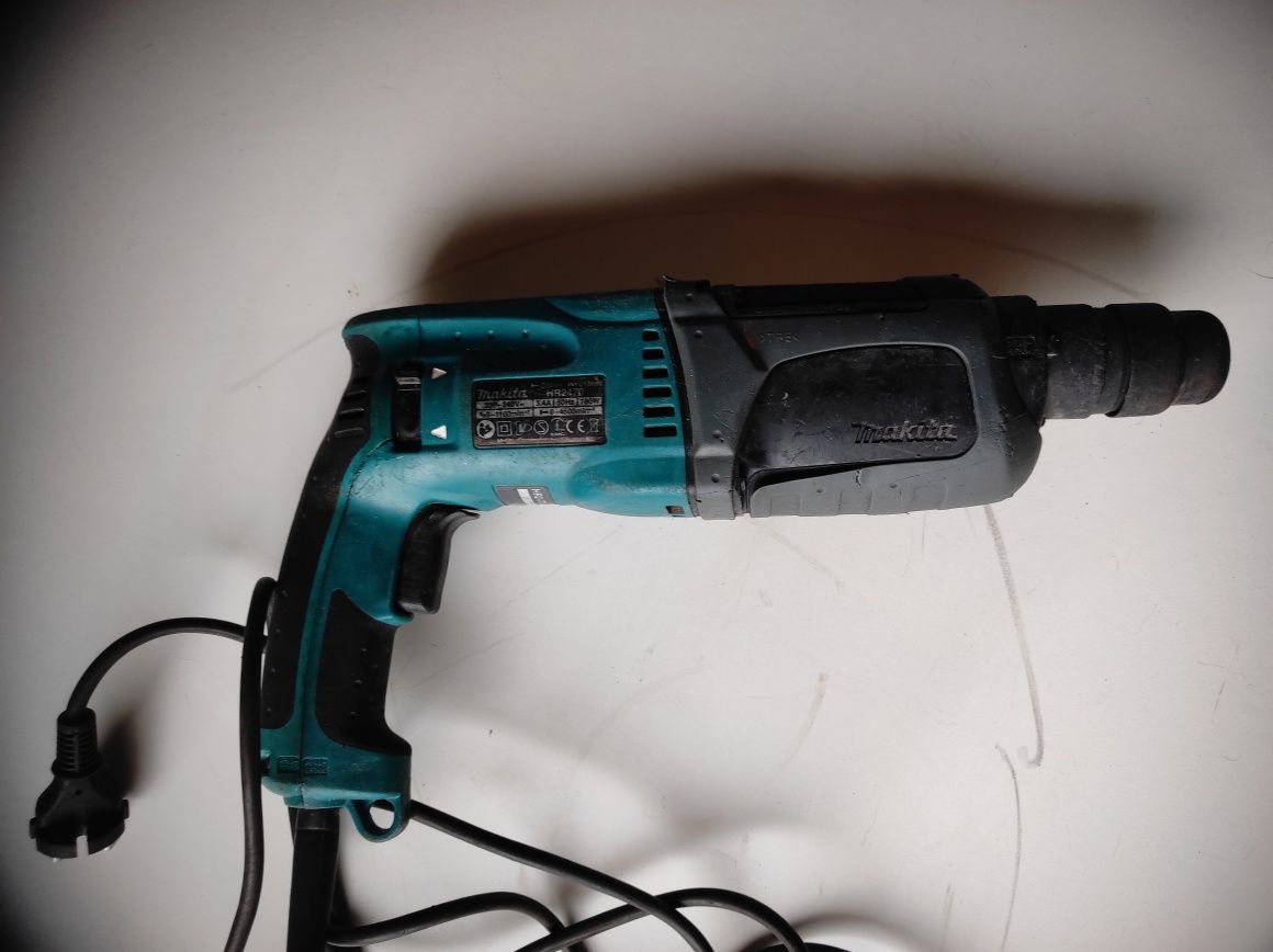 Młotowiertarka Makita HR2470