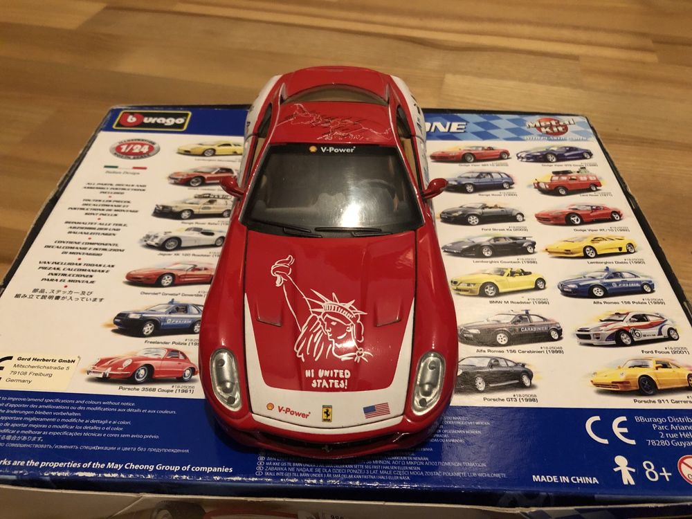 Model Bburago Porsche 356 i Ferrari 599 GTB Maisto