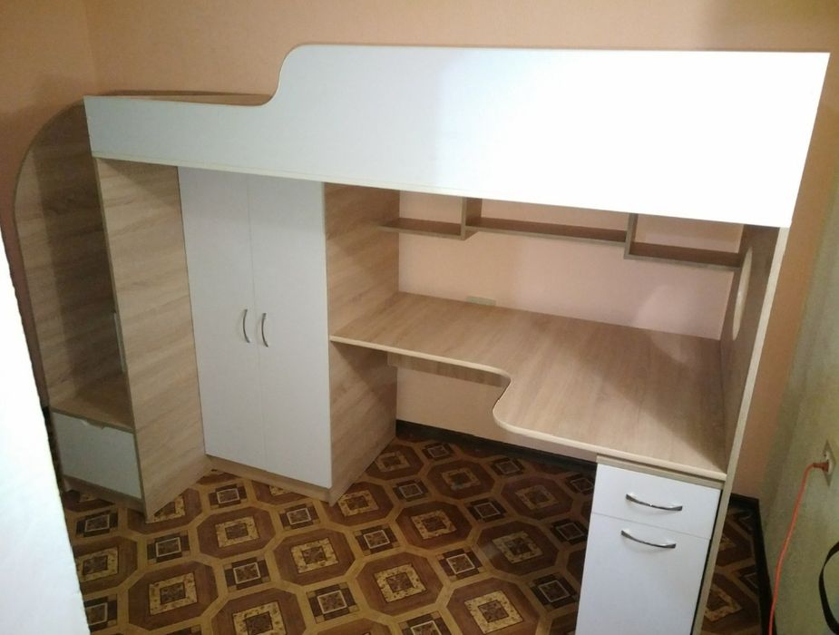 Ліжко-горище з шафою та столом (дуб сомона/біле) м.Київ