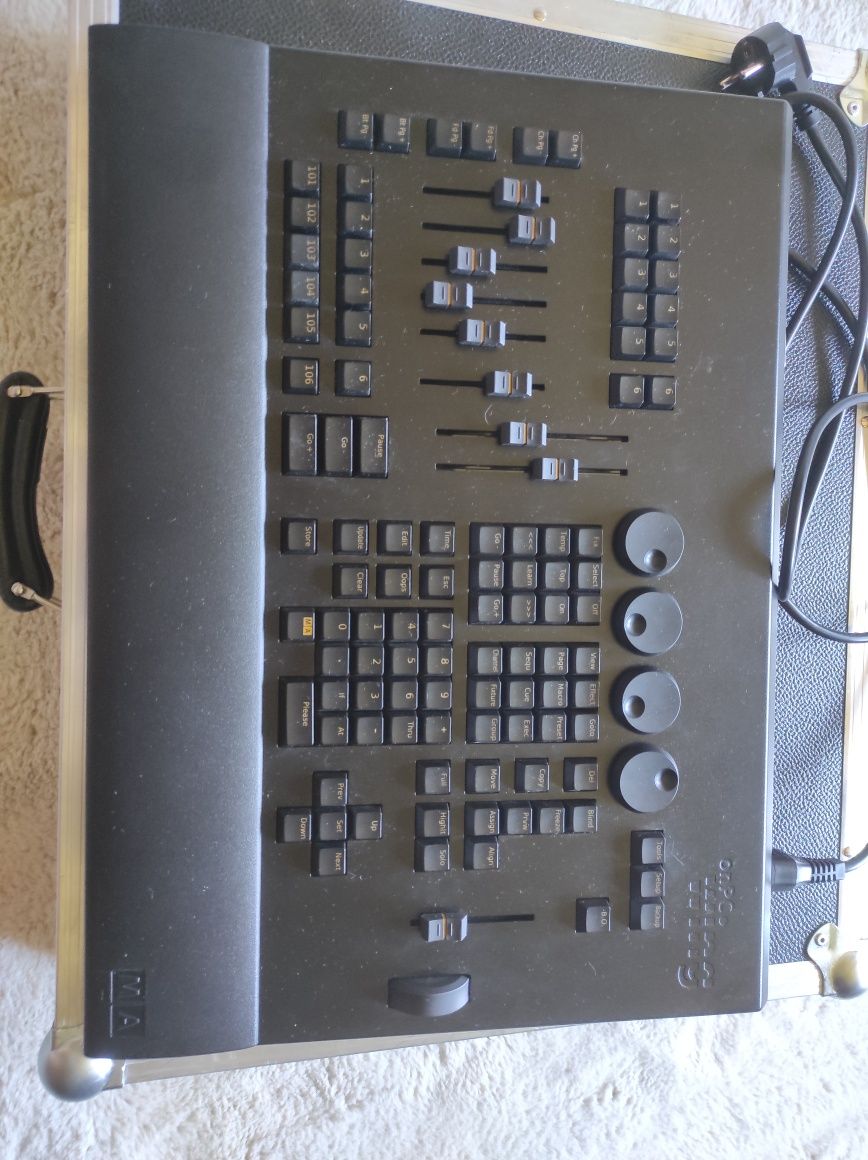 Kontroler GrandMA2 onpc Command Wing
