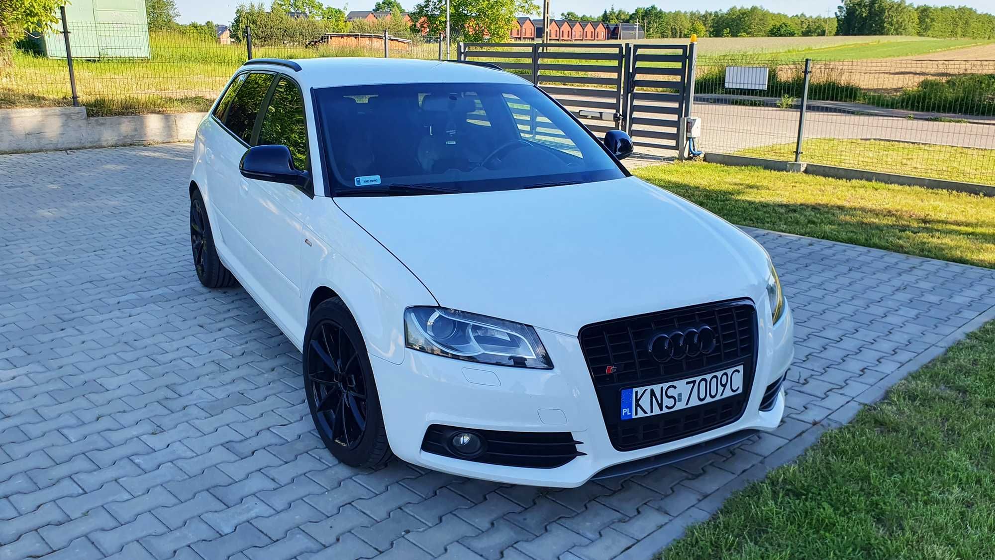 Audi A3 8P Lift 2.0TDI 2x S-Line!