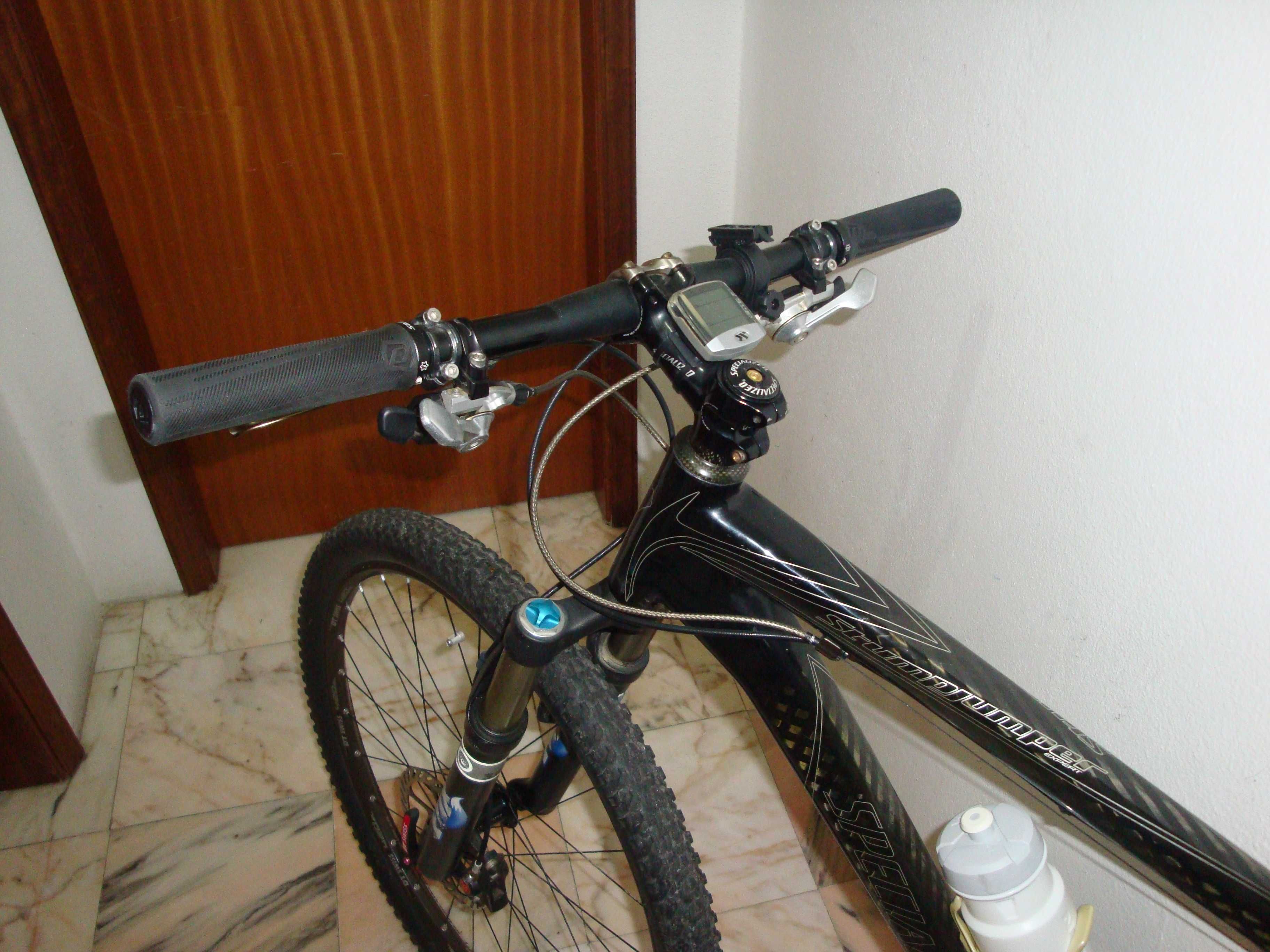 Bicicleta BTT Specialized Stumpjumper Expert (Carbono)