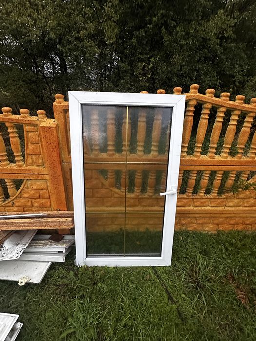 Okna z ościeżnicami Salamander