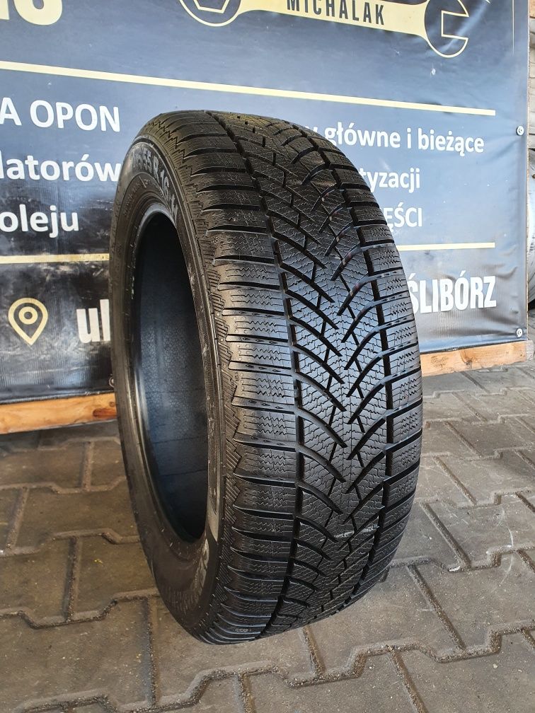 Opona zimowa 205/55/16 Semperit Speed Grip 3