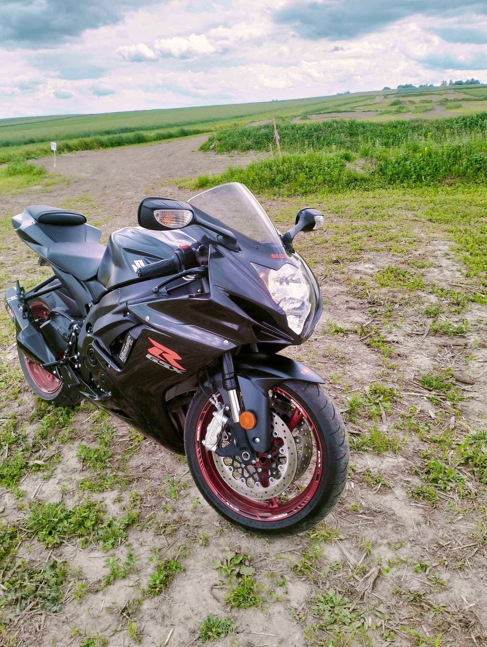 Suzuki GSX-R600  L7