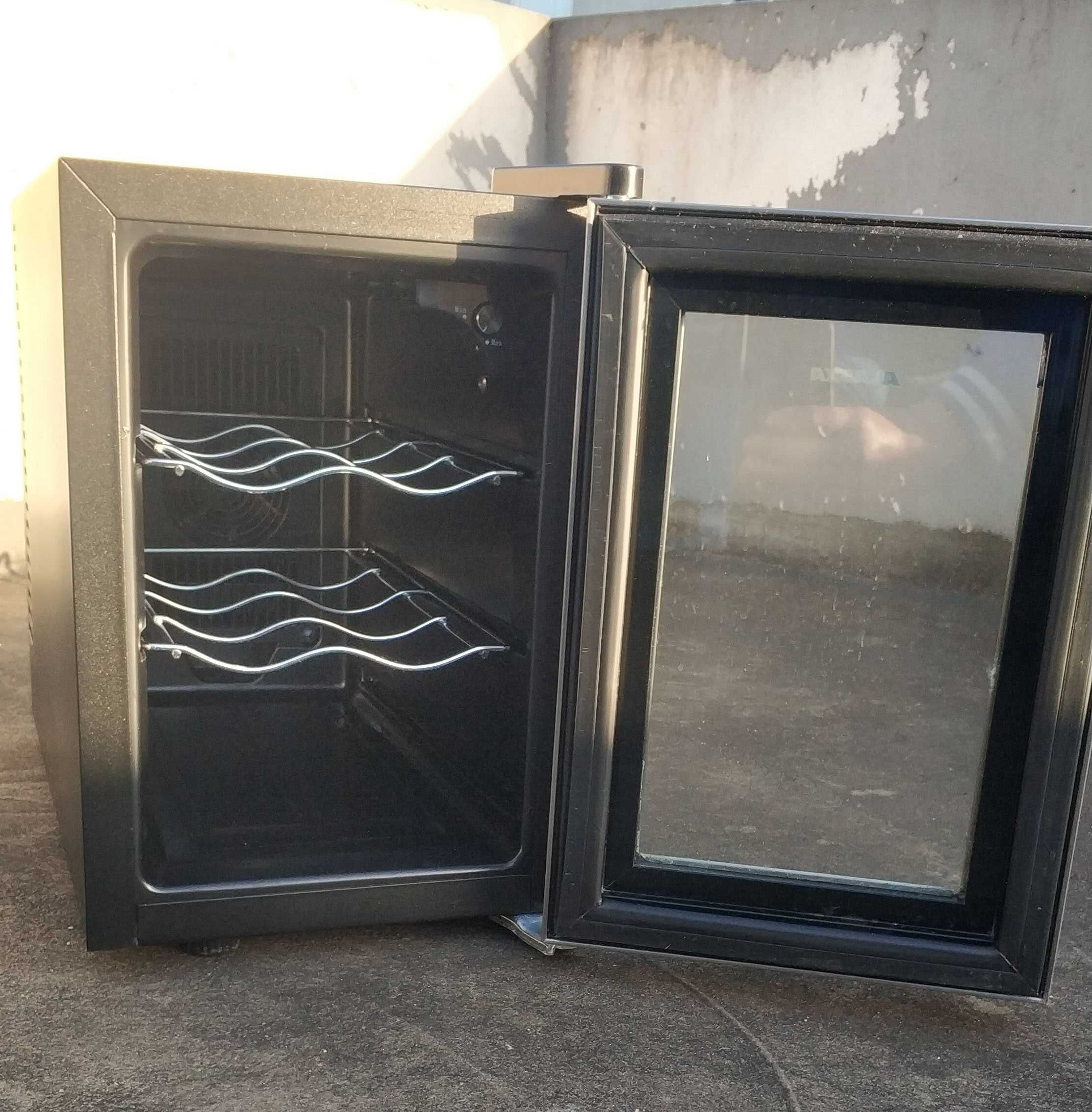 Alaska WC1020 Wine Cooler