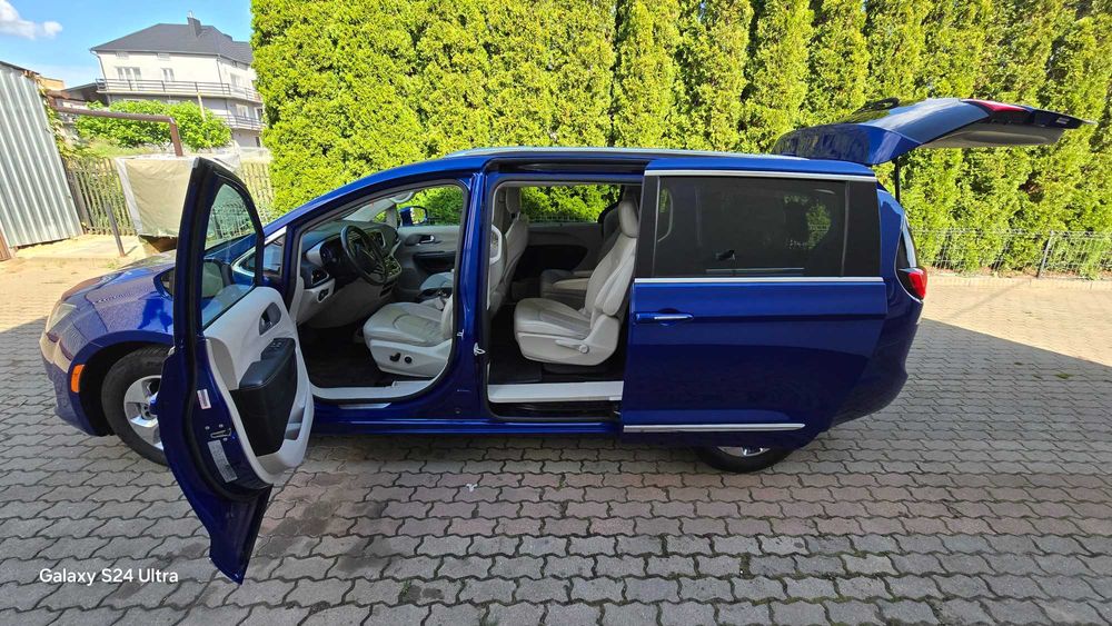 e-Hybrid Plug-In Czujniki parkowania grzane fotele ParkSens CzytajOpis