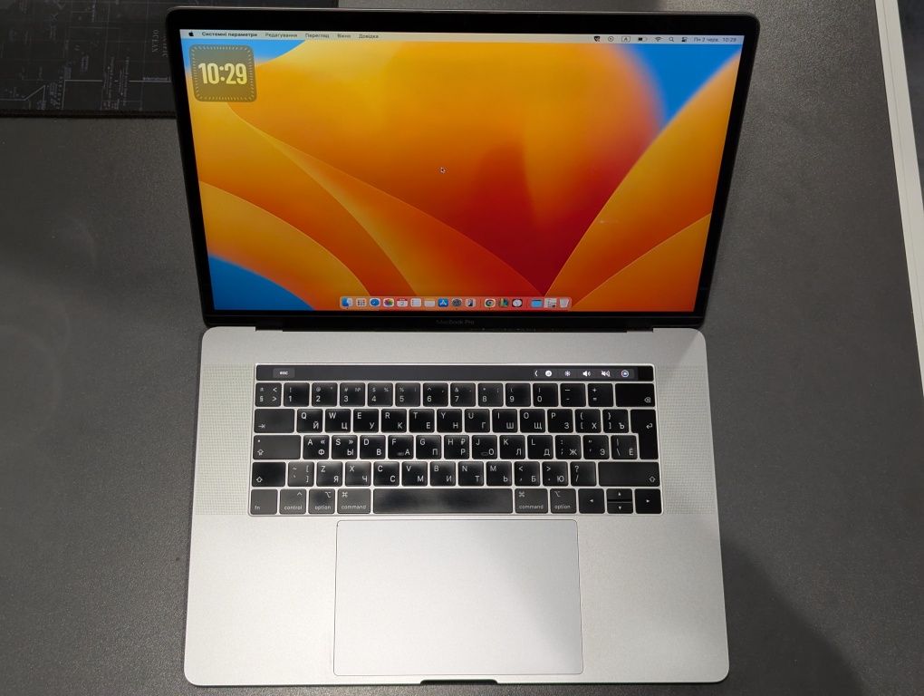 Macbook a1990 2018