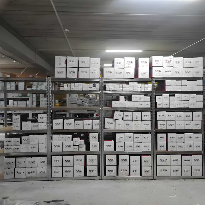 Стелаж металевий купити для дому й магазину —різні моделі вигідна ціна