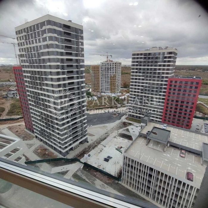 Продаж 1к квартири з ремонтом ЖК Варшавський 3