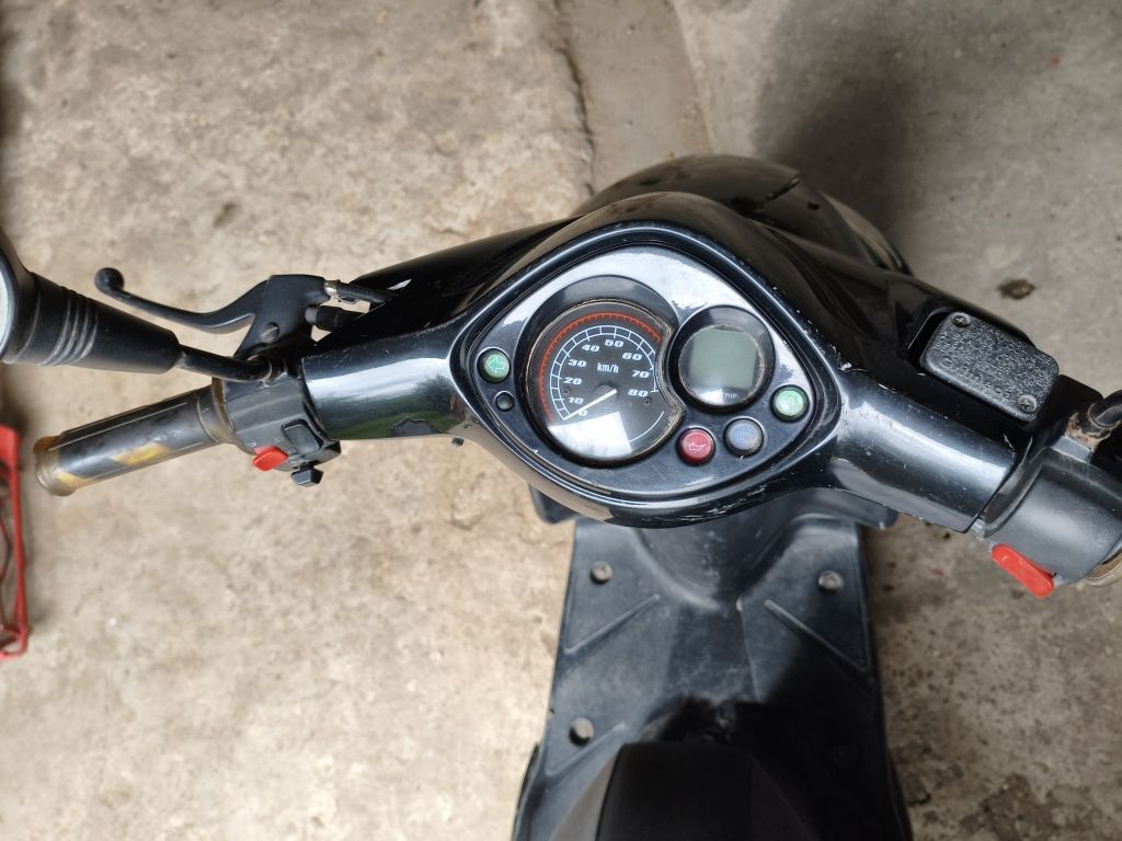 Skuter Yamaha Jog RR