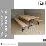 Conjunto mesa e bancos rebatíveis em pinho