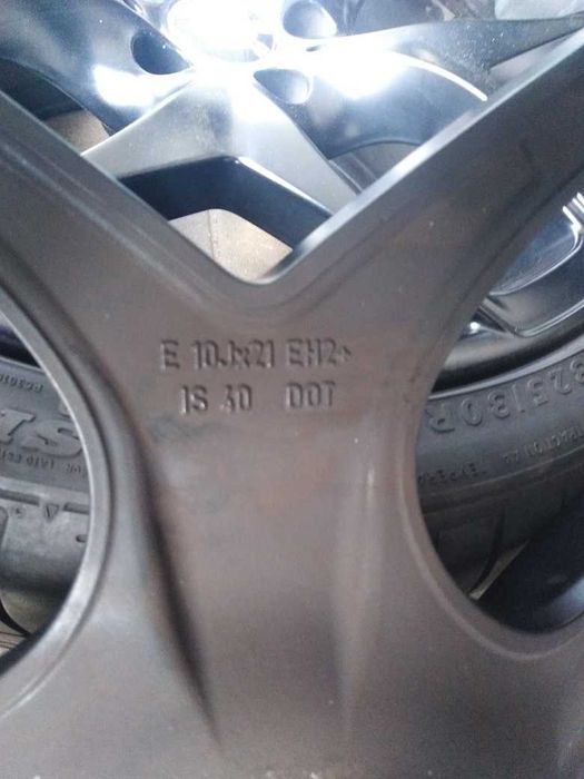 BMW X5 E70 X6 E71 Opony z Felgami 325/30 R21  285/35 R21