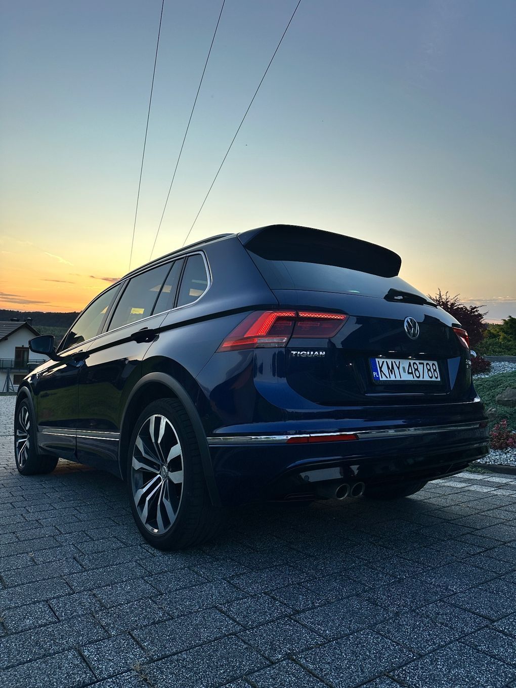 Volkswagen Tiguan 2x R-line zew. i wew. 190km DSG 4x4 Alu 20 Panorama LED