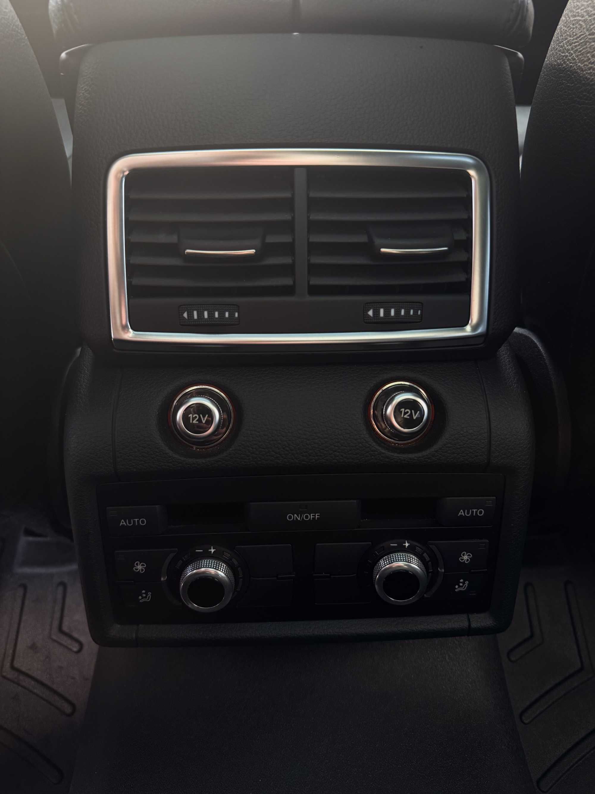 Audi Q7 2011 Ідеал