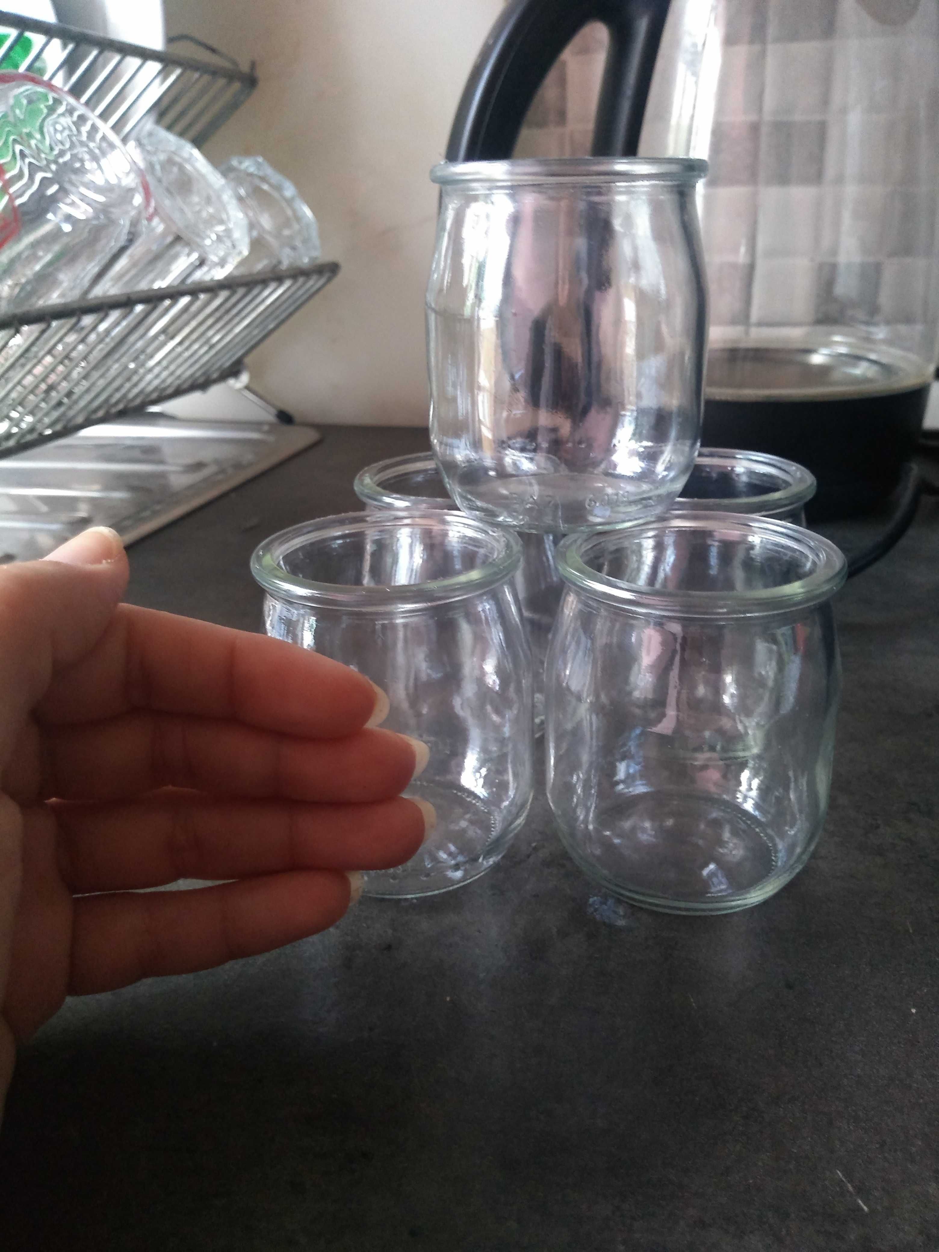 20 copos pequenos por 5,00