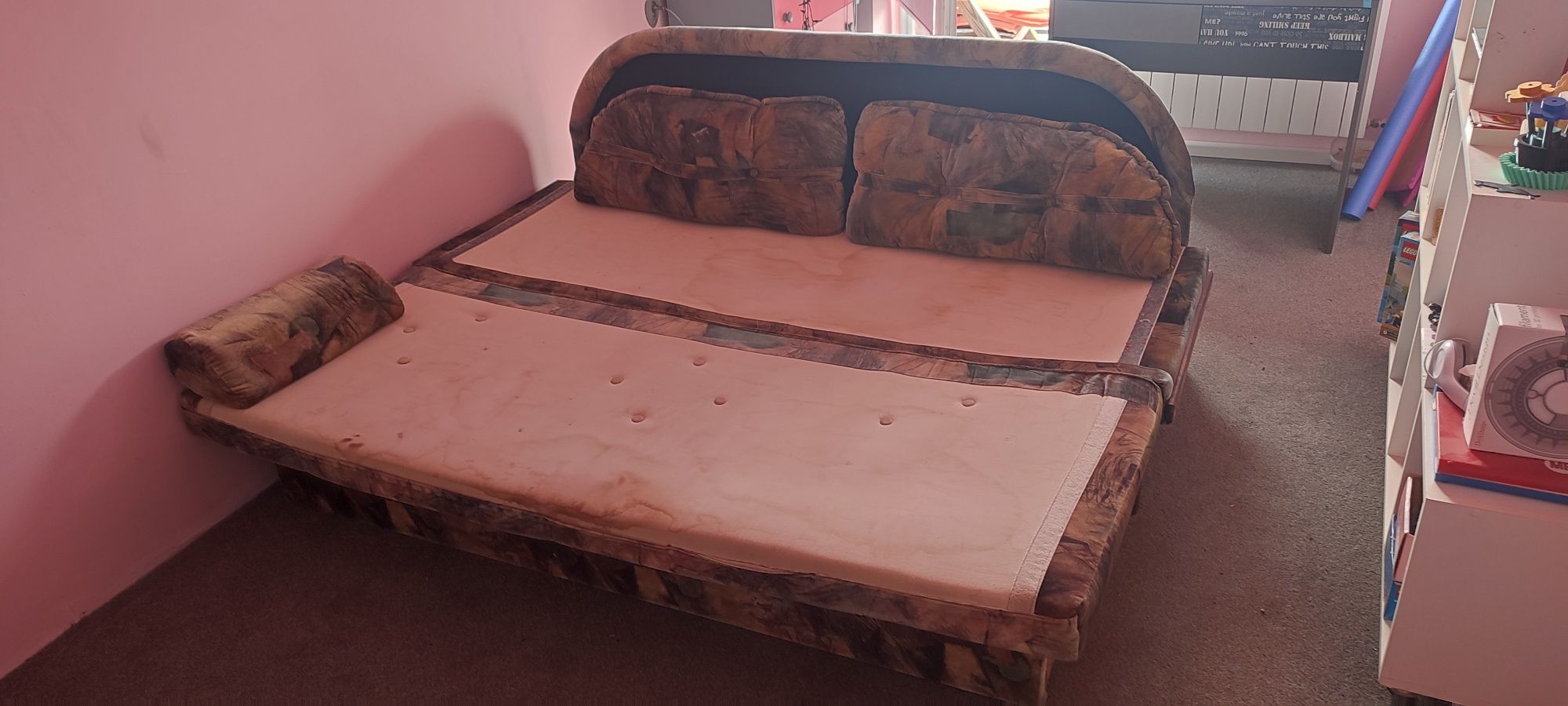 Sofa trzyosobowa z funkcją spania