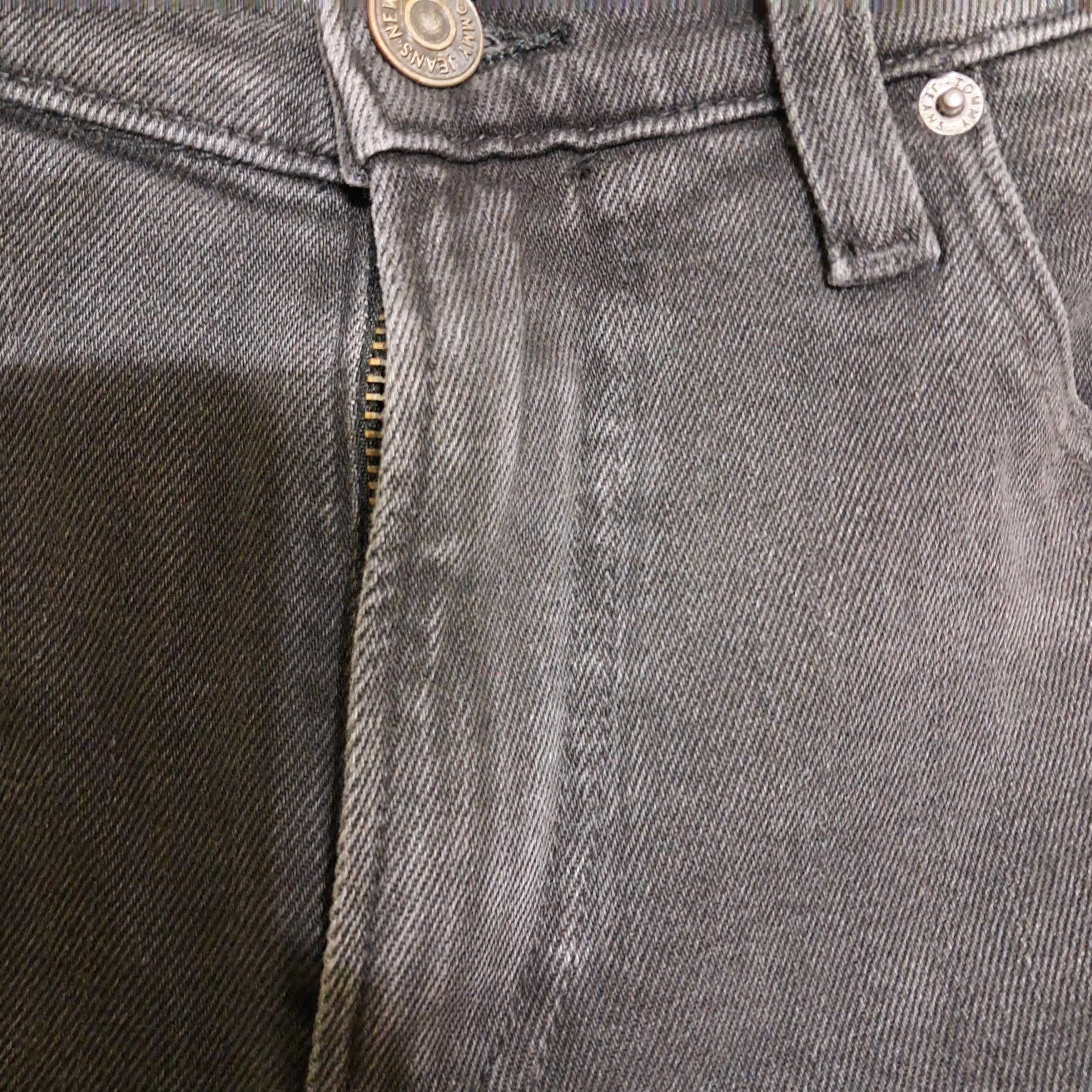 Męskie jeansy Tommy Jeans 32 / 32 czarne