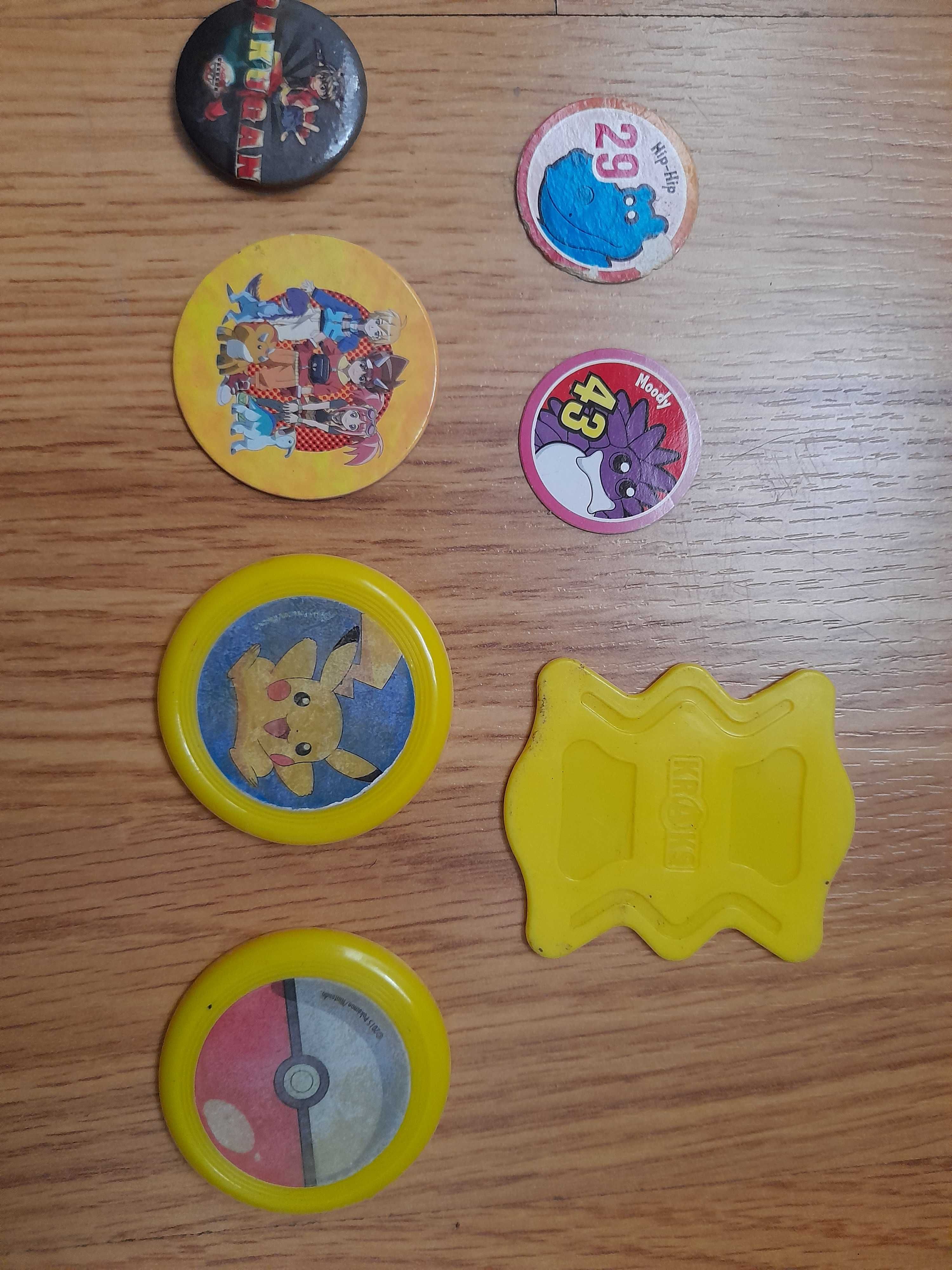 Caderneta cromos invizimals pokemons tazos