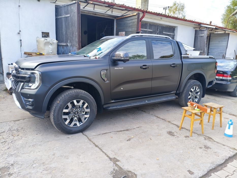 Przyciemnianie szyb/ Oklejanie aut/Zabezpieczenie foliami ochronnymi