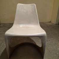 Krzesło plastikowe typ 290 prl