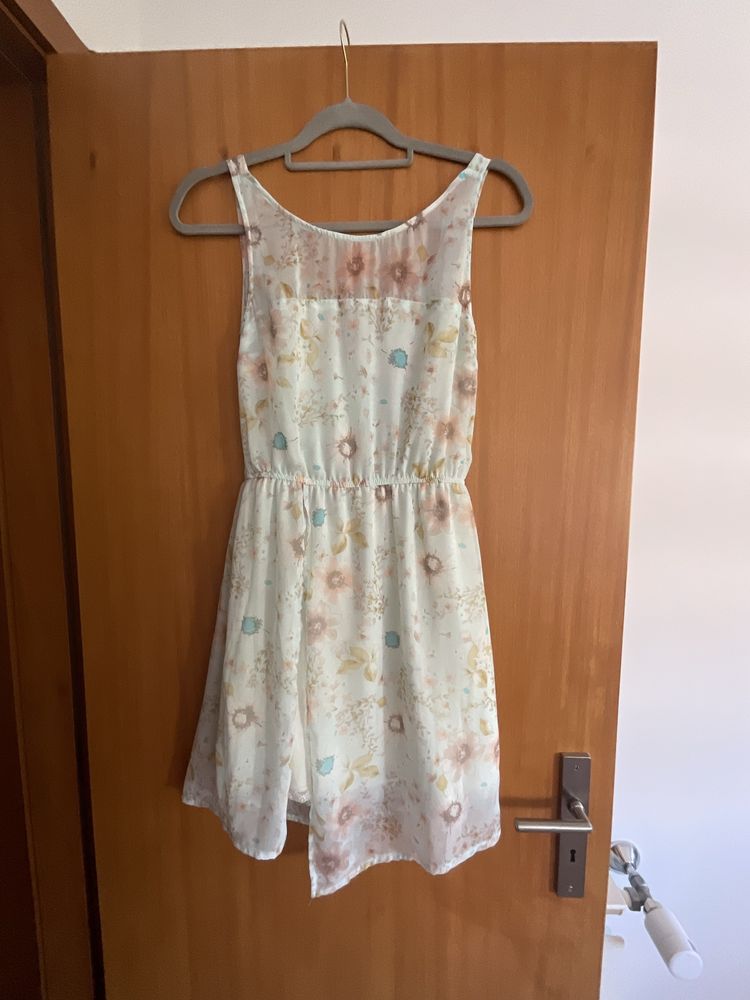 Vestido fresco pull & bear, tam S