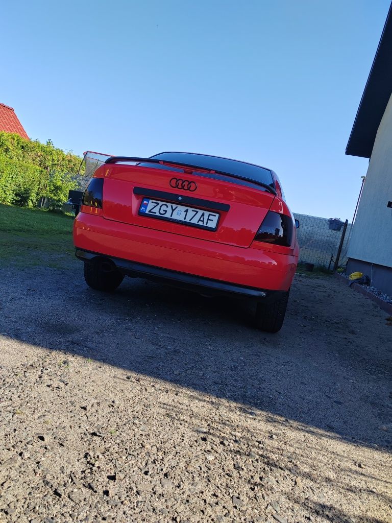 Audi A4 B5 1.8 benzyna