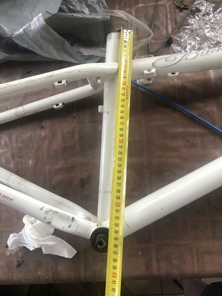 Rama NS bikes Bitch - Klasyka Dirtu i Streetu