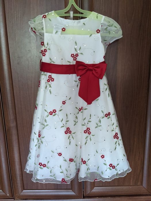 Святкова  сукня для дівчаток